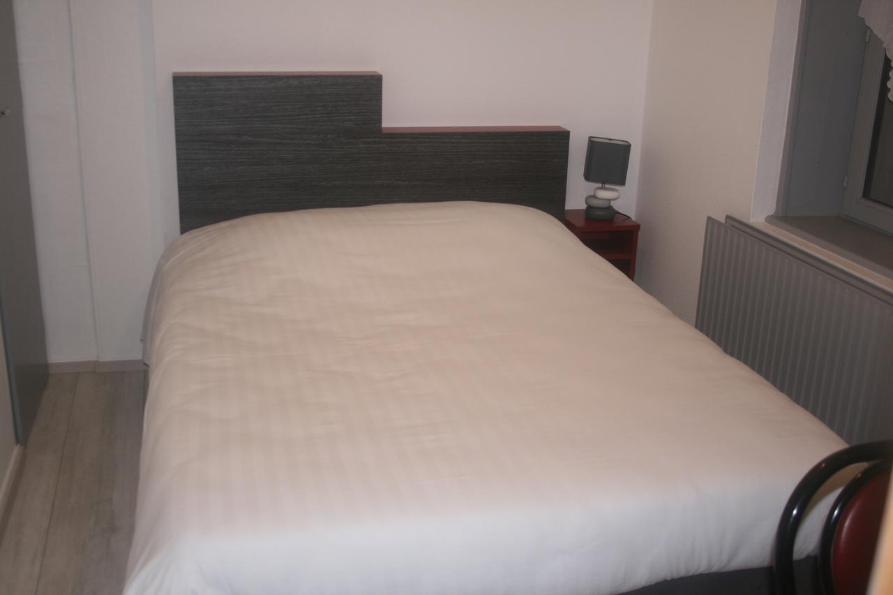 Le P'Tit Bouchon Hotel Rambervillers Kültér fotó